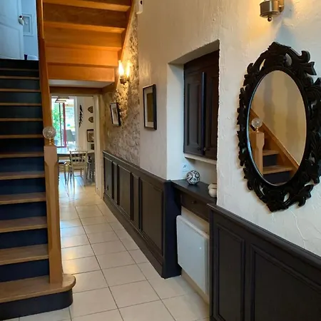 La Maison Du Bourg Proche St Emilion Bed and breakfast Puisseguin