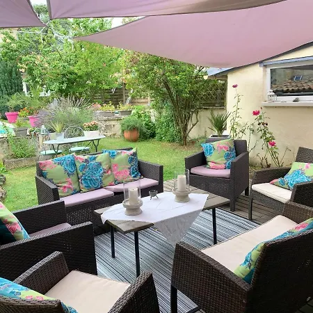 La Maison Du Bourg Proche St Emilion 3*