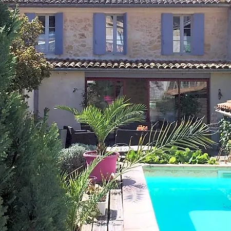Bed & Breakfast La Maison Du Bourg Proche St Emilion 3*