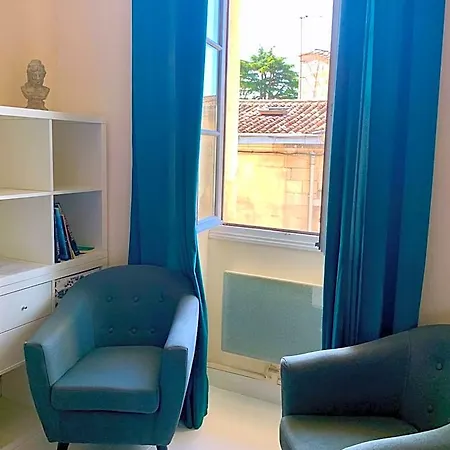 Bed & Breakfast La Maison Du Bourg Proche St Emilion